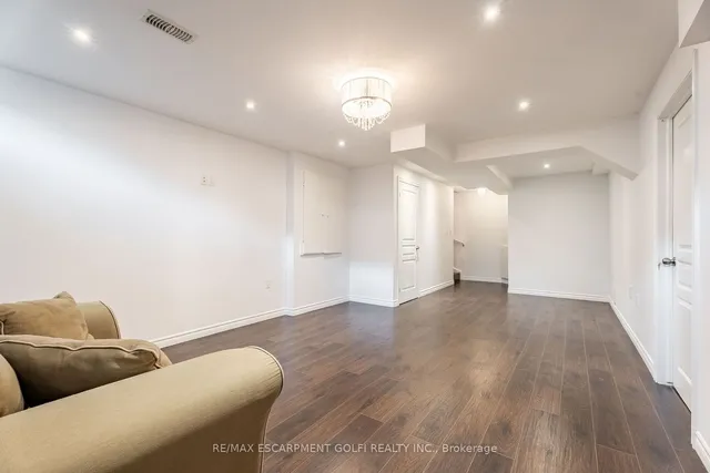 Additional image 32 of 71 Chamomile Dr