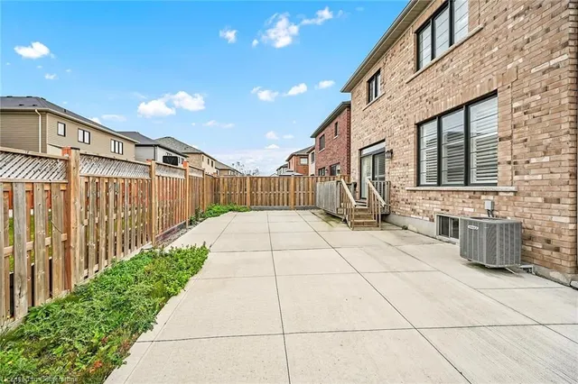 Additional image 40 of 3 Aldgate Ave