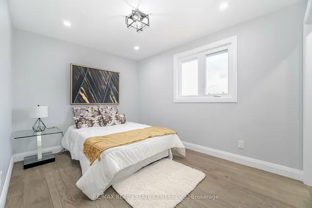 Additional image 32 of 1204 West 5th St