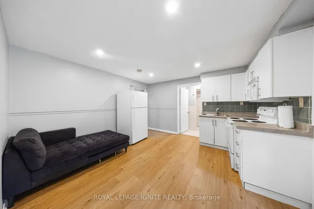 Additional image 39 of 3547 Ellesmere Rd