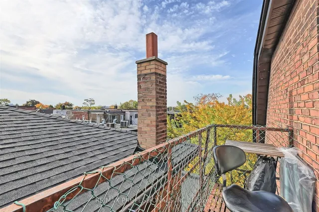 Additional image 23 of 166 Grace St