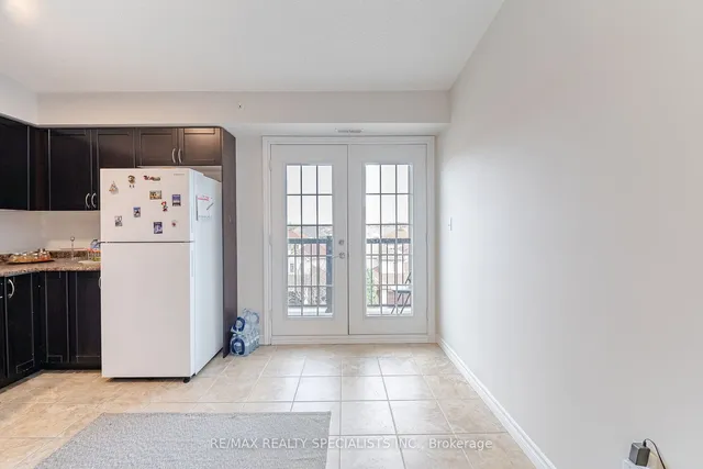 Additional image 32 of 1350 Main St Unit 412