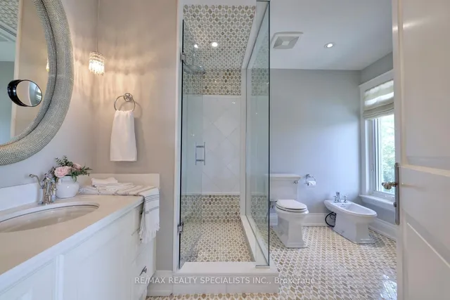 Additional image 33 of 4038 Lakeshore Rd