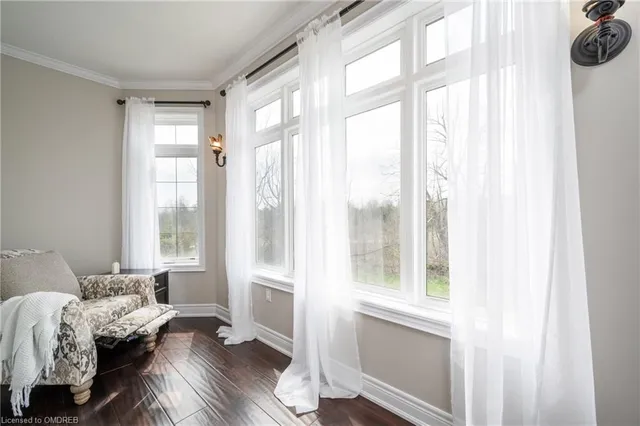 Additional image 6 of 100 Chesswood Trail