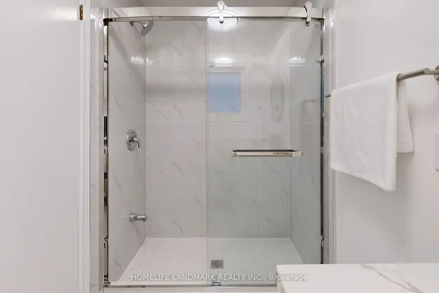 Additional image 11 of 552 Queen Victoria Dr