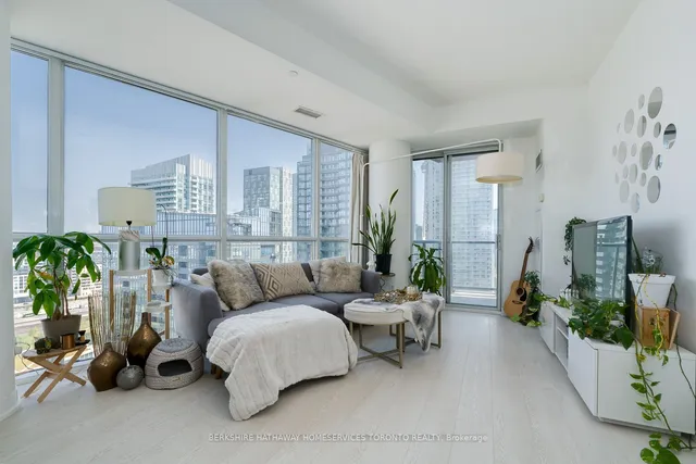 20 Bruyeres Mews Unit 2205