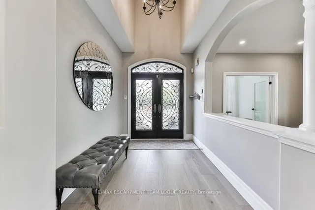 Additional image 3 of 2557 ARMOUR Cres