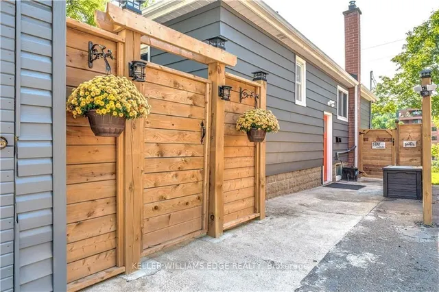 Additional image 24 of 17 Dundas St