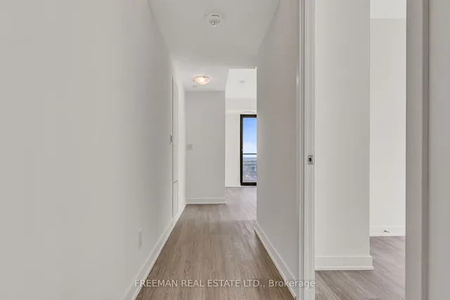 Additional image 18 of 47 Mutual St Unit 2702