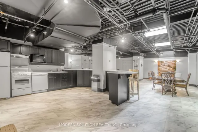 Additional image 27 of 36 James St Unit 302