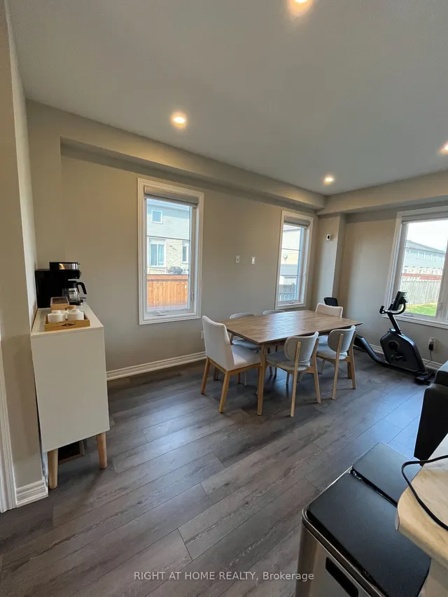 Additional image 10 of 30 MIA Dr Unit 1