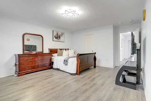 Additional image 19 of 1485 Chretien St