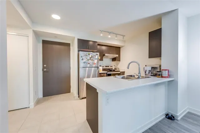 Additional image 8 of 10 WILBY Cres Unit 309