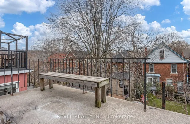 Additional image 37 of 34 Sherman Ave