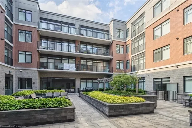 Additional image 3 of 1 Redfern Avenue Ave Unit 220