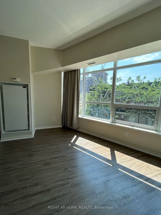 Additional image 10 of 38 Joe Shuster Way Unit 318