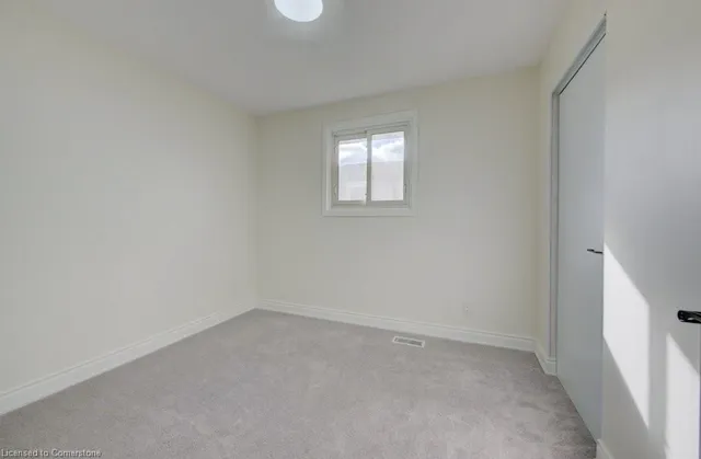 Additional image 21 of 582 Chamberlain Rd