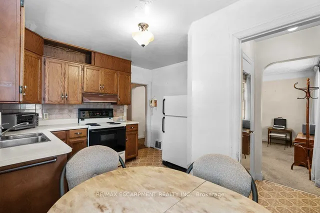 Additional image 16 of 1A Cameron Ave