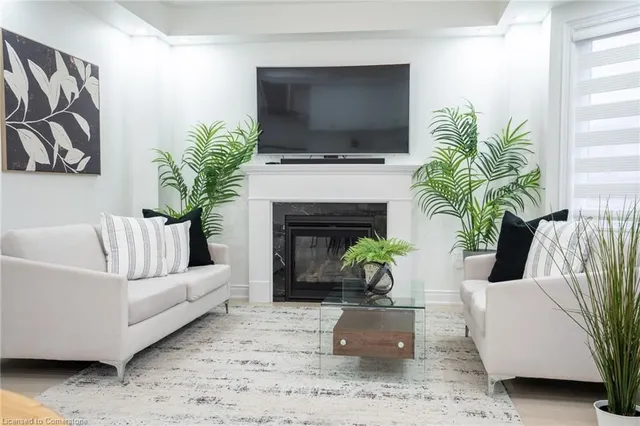 Additional image 11 of 158 Agro St