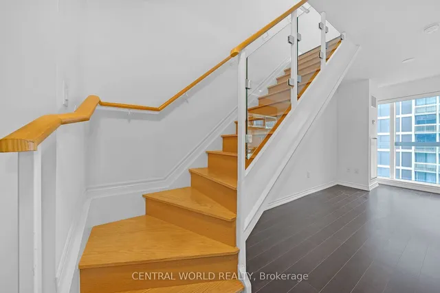 Additional image 17 of 386 Yonge St Unit 1113