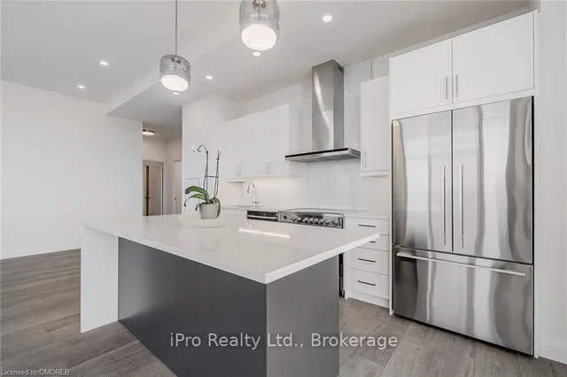 Additional image 7 of 500 BROCK Ave Unit 2002