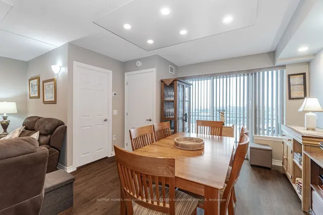 Additional image 22 of 716 Main St Unit 911