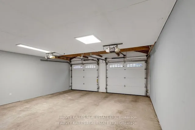 Additional image 37 of 125 Hazelton Ave