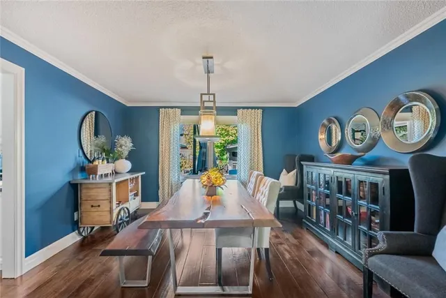 Additional image 12 of 2005 PARKLANE Cres