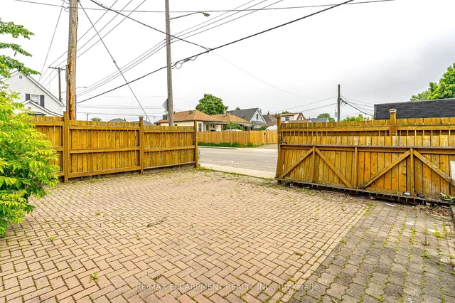 Additional image 28 of 200 Tragina Ave