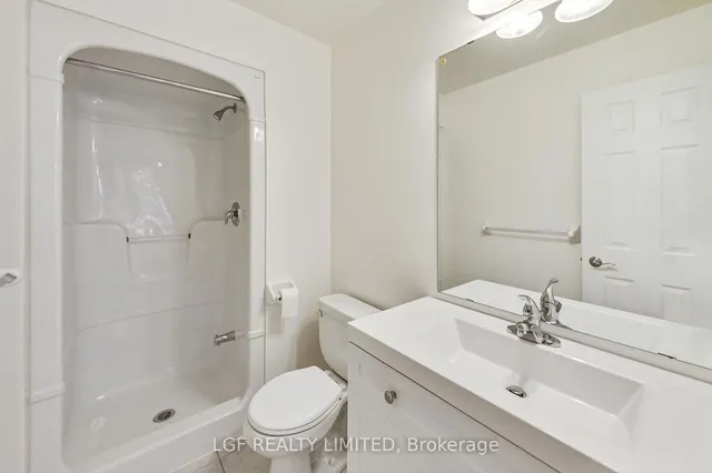 Additional image 19 of 38 Gibson Ave Unit 13