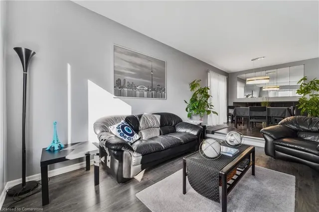 Additional image 8 of 8 Muscot Dr