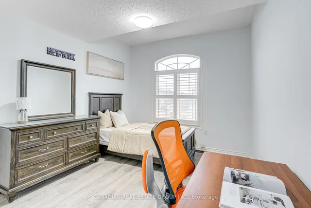 Additional image 27 of 1485 Chretien St