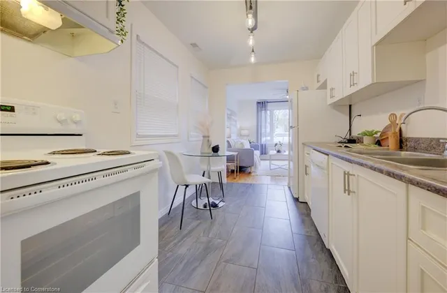 Additional image 6 of 73 East 33rd St