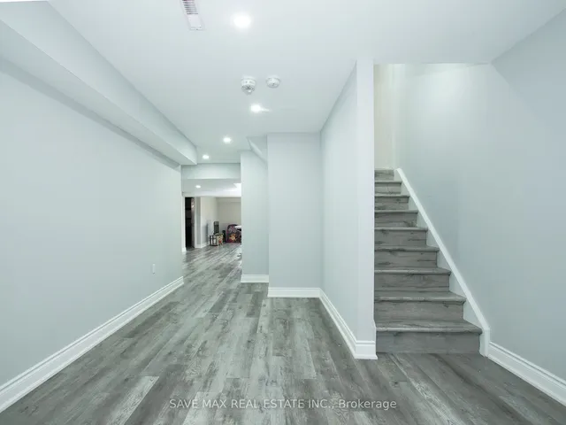 Additional image 33 of 23 Chaumont Dr