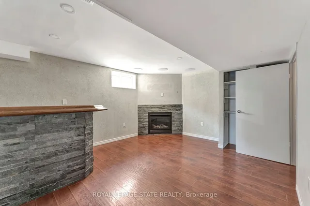 Additional image 22 of 2009 Brampton St