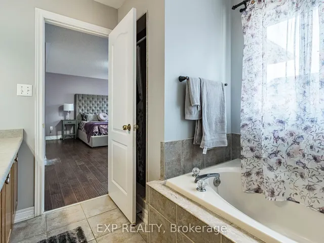 Additional image 18 of 1051 McClenahan Cres