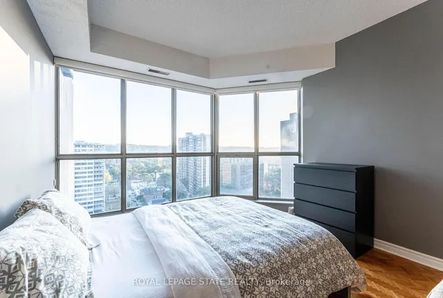 Additional image 19 of 67 Caroline St Unit 1703