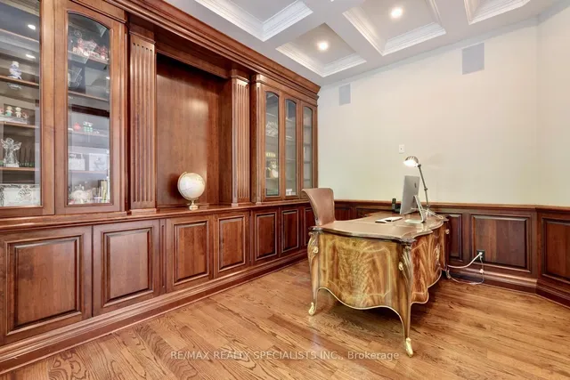 Additional image 21 of 4038 Lakeshore Rd