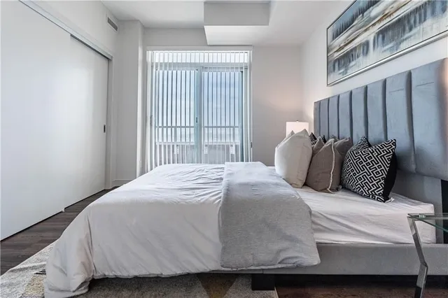 Additional image 25 of 2081 FAIRVIEW St Unit 1406