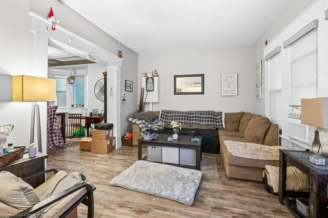 Additional image 6 of 95 Spadina Ave