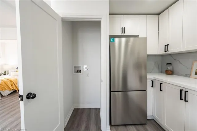 Additional image 21 of 85 Walter Ave