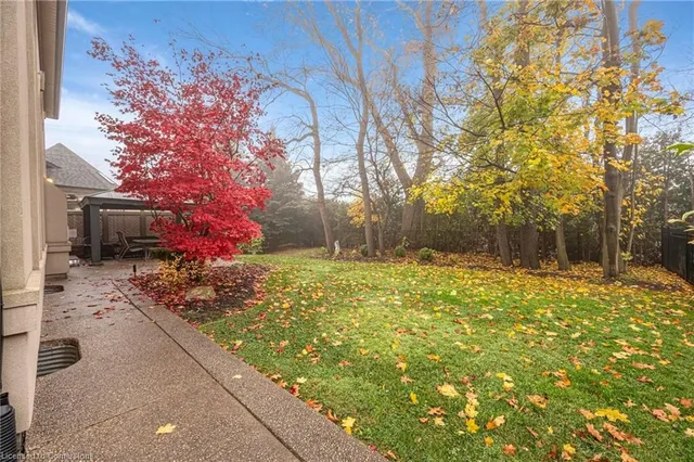 Additional image 43 of 15 Silver Maple Dr