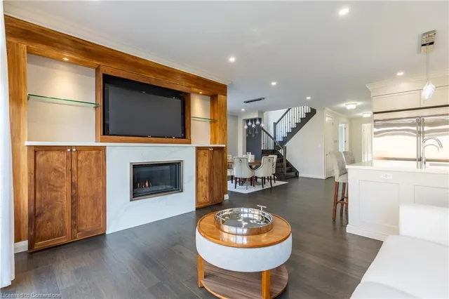 Additional image 10 of 35 Midhurst Heights Unit 7
