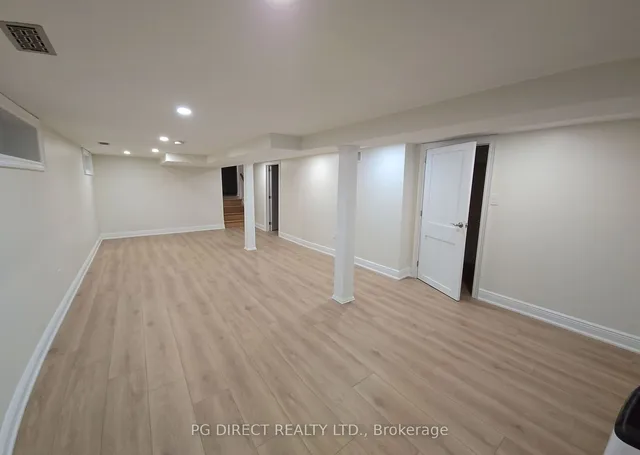 Additional image 10 of 14 Glen Vista Dr