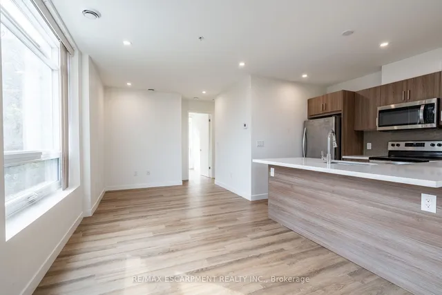 Additional image 11 of 467 Charlton Ave Unit 308