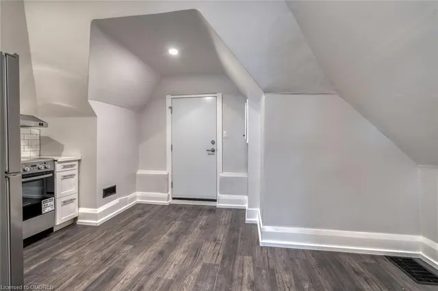 Additional image 27 of 112 Leinster Ave