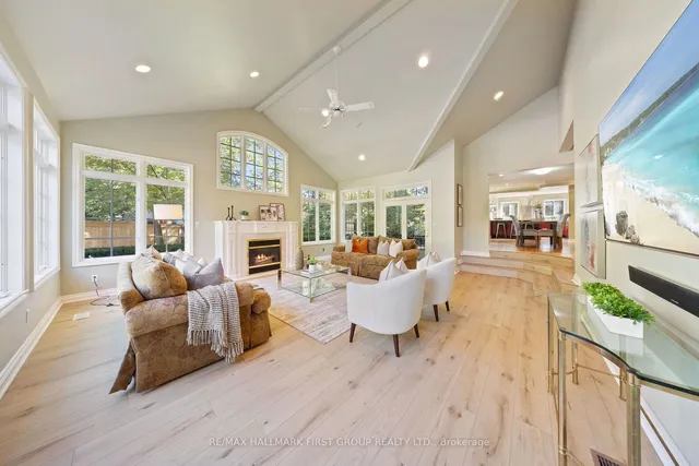 Additional image 7 of 257 Roseland Cres