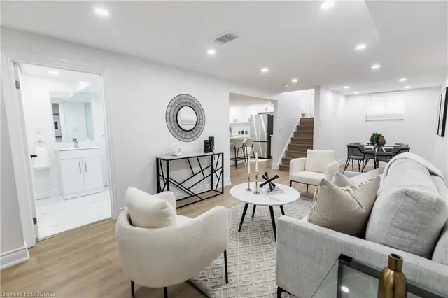 Additional image 28 of 46 Upper Walker Ave