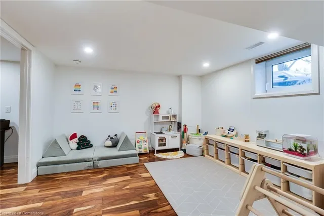 Additional image 38 of 685 Iroquois Ave