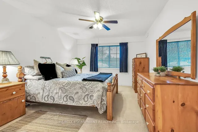 Additional image 16 of 376 SILVERBIRCH Blvd